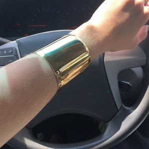 💫Gold Cuff Bracelet💫